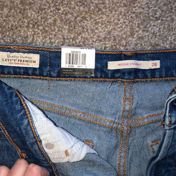 Levi Wedgie Straight Jeans - Picture 2 of 6
